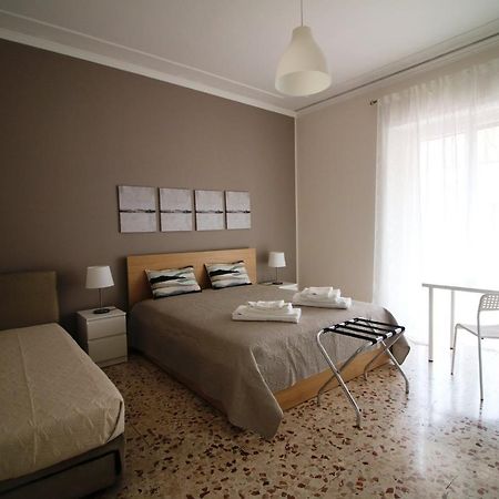 Giuffrida Apartment Rooms Catânia Exterior foto