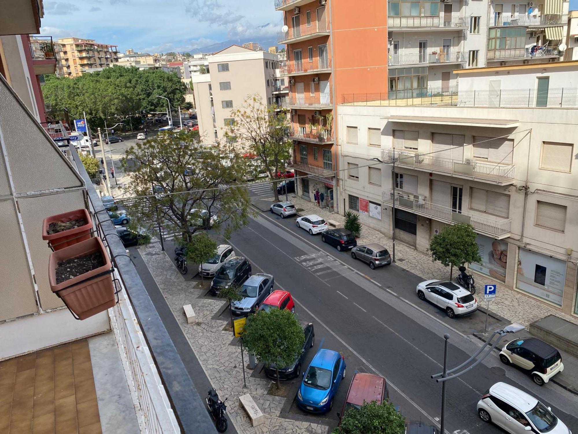 Giuffrida Apartment Rooms Catânia Exterior foto